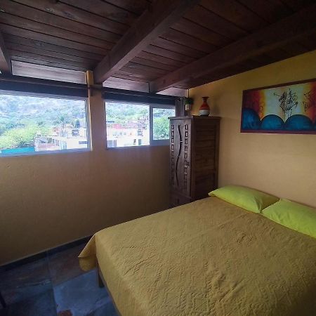 Hospedaje Casa Verde Tepoztlán Buitenkant foto