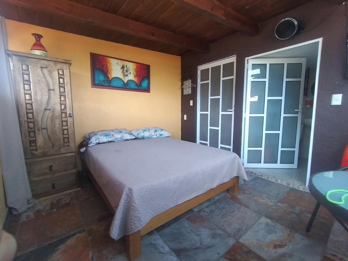 Hospedaje Casa Verde Tepoztlán Buitenkant foto